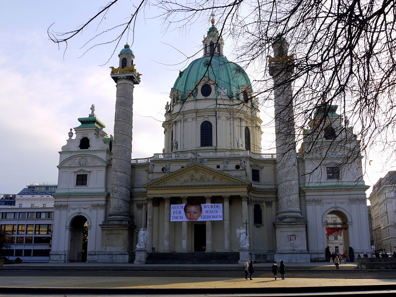 Symbols of the Vienna
